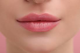 Best Lip Blush Treatment in Delhi—Natural, Long Lasting Pink Lips